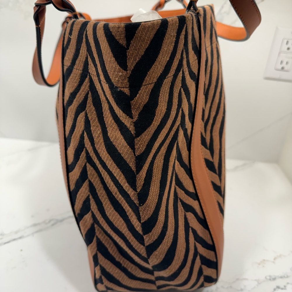 Ulla Johnson Albers Tiger Canvas Tote Bag - Picture 7 of 16